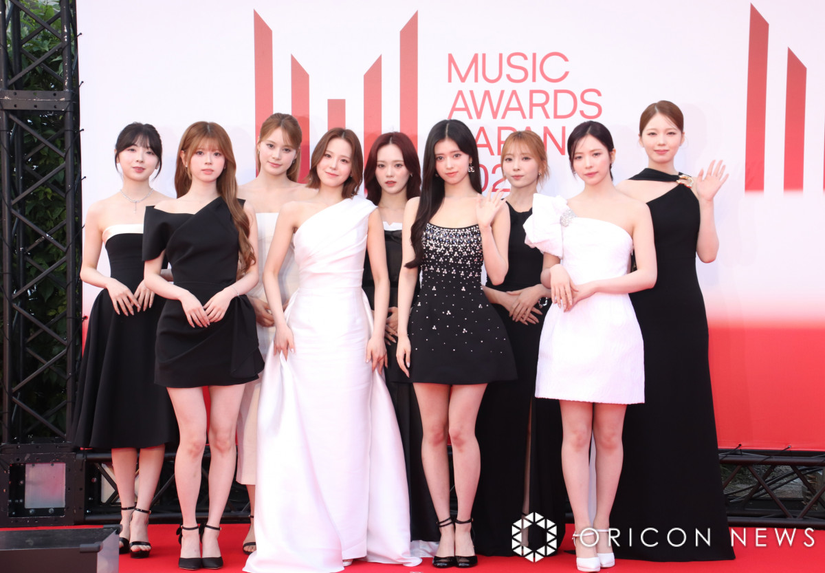 wMUSIC AWARDS JAPAN 2025xbhJ[ybgɓoꂵNiziU (C)ORICON NewS inc. 