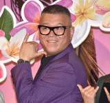 �w����&�X�e�B�b�`�x���֔� ������I�񍐉�ɏo�Ȃ����V�\���k�E���J��E (C)ORICON NewS inc. 