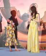 �w����&�X�e�B�b�`�x���֔� ������I�񍐉�ɏo�Ȃ���(������)�i���M�T�AMOMONA (C)ORICON NewS inc. 