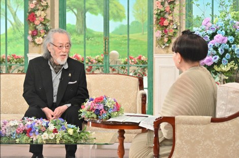 �w�O�q�̕����x�ɏo�����钇��B��iC�j�e���r���� 