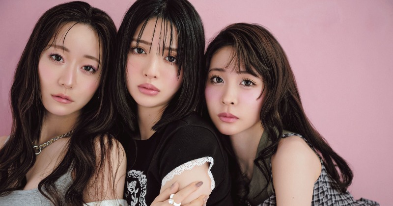 FRUITS ZIPPER・鎮西寿々歌＆櫻井優衣＆真中まな“色っぽさ増し” 『ViVi