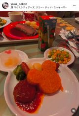 �u2025�N���f�B�Y�j�[�I�v�������Ɠ����f�B�Y�j�[�����h�𖞋i�������m�q�@�i�ʐ^�̓C���X�^�O���� @yoko_pokon ���j 