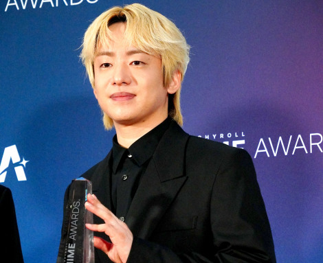 �w�N�����`���[���E�A�j���A���[�h2025�x�ōŗD�G�A�j�\�������܂����ACreepy Nuts��DJ���i �iC�jORICON NewS inc. 