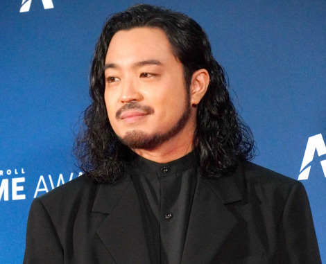 �w�N�����`���[���E�A�j���A���[�h2025�x�ōŗD�G�A�j�\�������܂����ACreepy Nuts��R-�w�� �iC�jORICON NewS inc. 