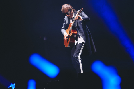 ���C�u�wTM NETWORK 2025�uYONMARU+01�v�x�̖͗l�@PHOTO�FKayo Sekiguchi �^ Makiko Takada 