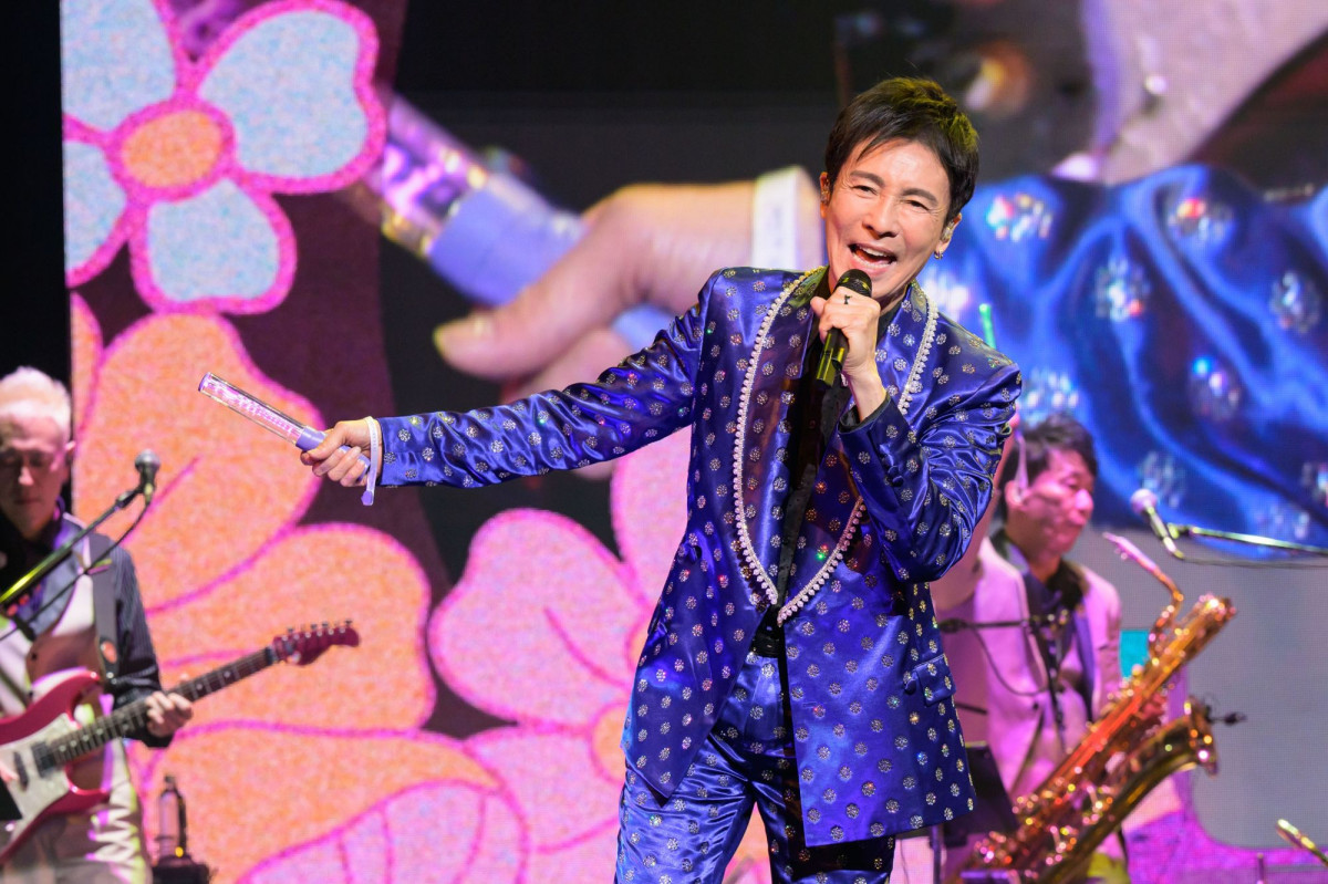 郷ひろみさんご本人の衣装 郷ひろみさんご本人の衣装 - メルカリ