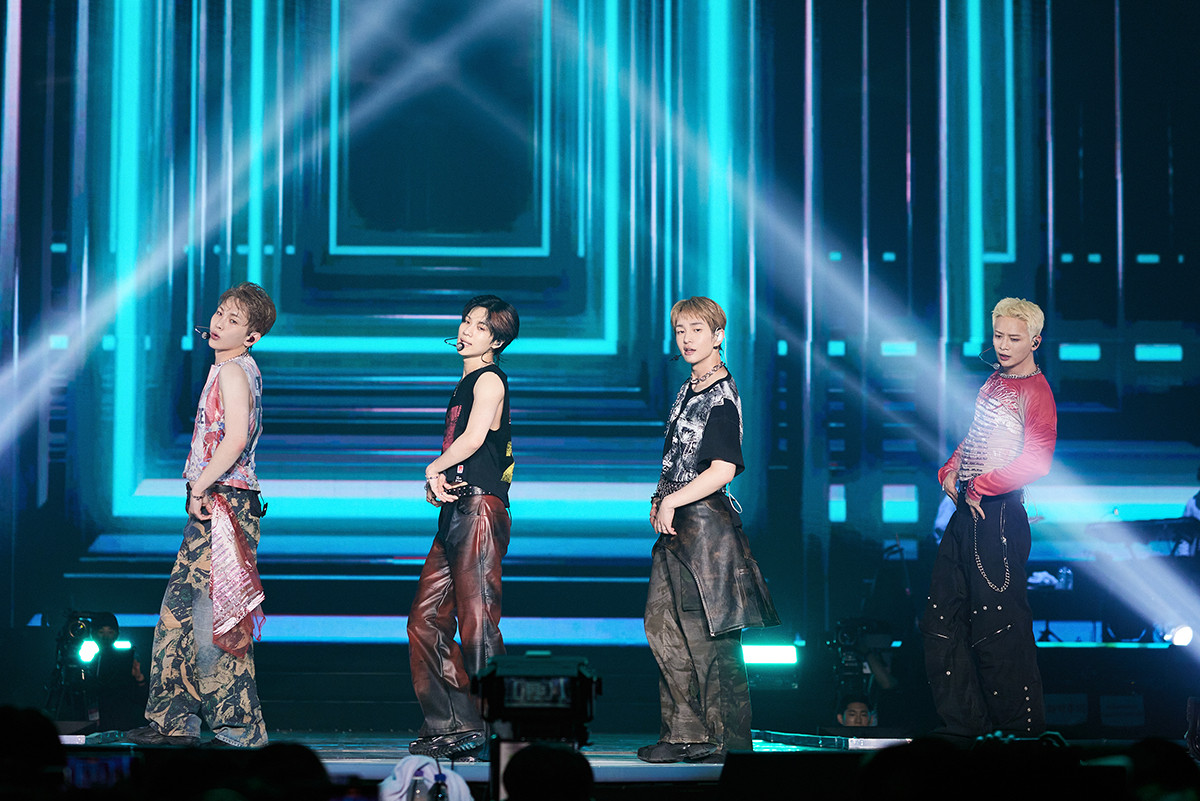 SHINee 5人 直筆サイン入りCD SHINee 5人 直筆サイン入りCD - メルカリ