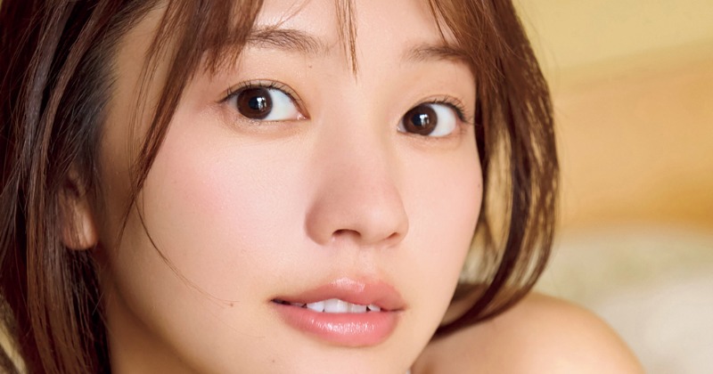 28歳のLinQ高木悠未『FLASH』でグラビア披露 写真集の喜びも口に