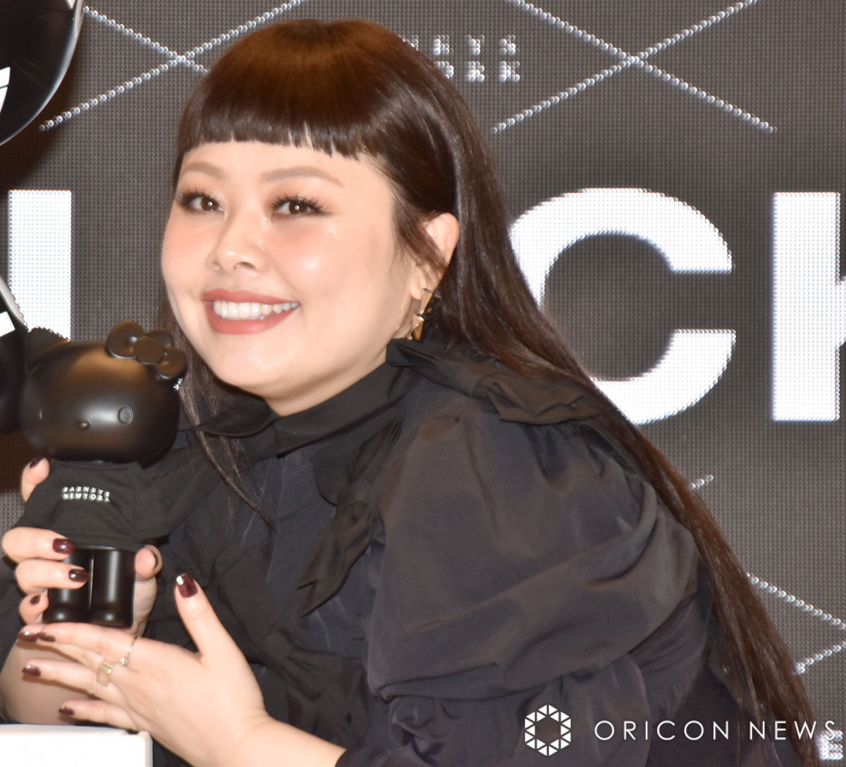 ハローキティ ヘアースプレーバッグチャーム(渡辺直美) ハローキティ ヘアースプレーバッグチャーム(渡辺直美)