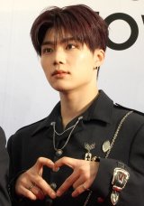 wASIA STAR ENTERTAINER AWARDS 2025xbhJ[ybgɓoꂵZEROBASEONEEpNESkN (C)ORICON NewS inc. 