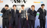 wASIA STAR ENTERTAINER AWARDS 2025 Presented by ZOZOTOWNx̃bhJ[ybgɓoꂵNOWADAYS (C)ORICON NewS inc. 