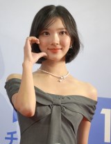 wASIA STAR ENTERTAINER AWARDS 2025 Presented by ZOZOTOWNx̃bhJ[ybgɓoꂵHeart2Heart (C)ORICON NewS inc. 