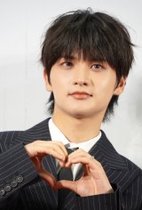 wASIA STAR ENTERTAINER AWARDS 2025 Presented by ZOZOTOWNx̃bhJ[ybgɓoꂵNOWADAYS (C)ORICON NewS inc. 