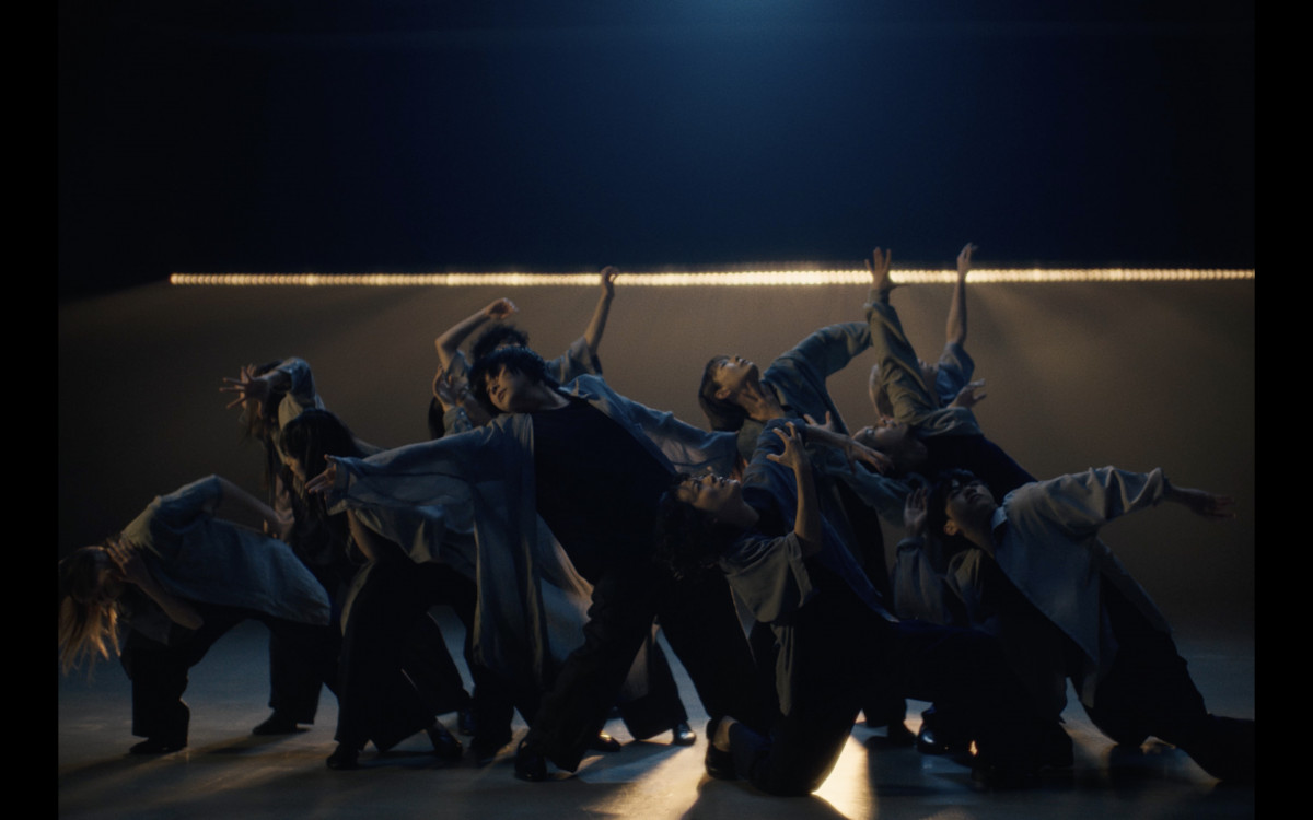 Mrs. GREEN APPLE 大森元貴 Mrs. GREEN APPLE大森元貴の新曲「Midnight」MVでダンスも披露