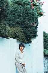 SixTONES・高地優吾、凛々しいオーラでクール表情 『MG』ソロ初