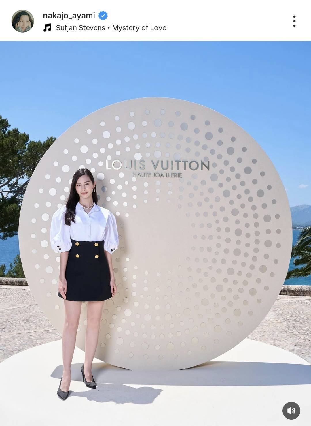 中条あやみ、スペイン・マヨルカ島で輝く美脚披露 『ルイ