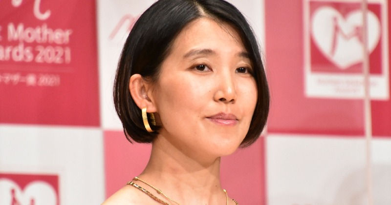 伝説の家政婦・志麻さん、長男の運動会で真剣に応援 「志麻顔怖いよ」と夫がツッコミ&写真公開