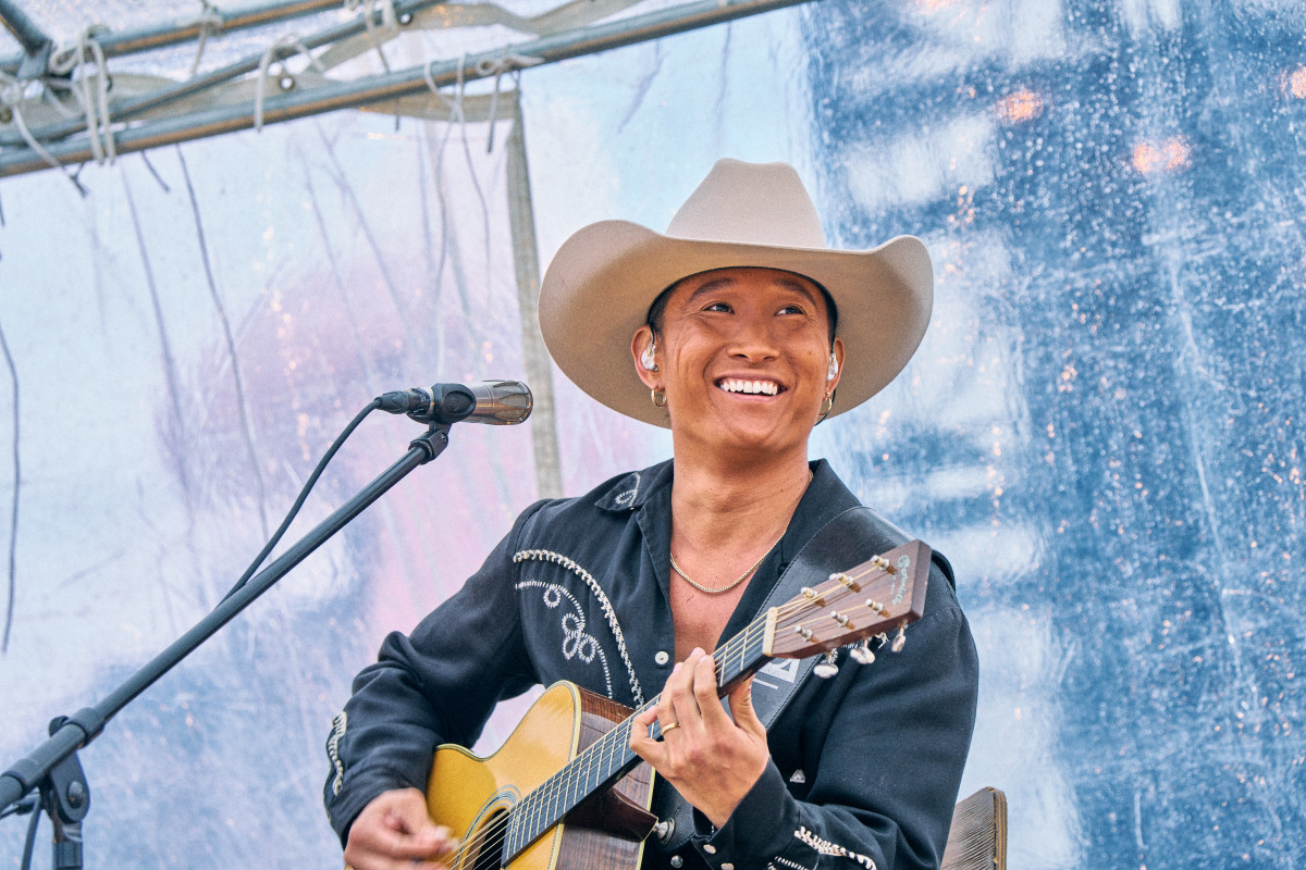 【未開封】　平井大　THE BEACH TRIP Number TEE 平井大 TheBeach Trip Number Tee Tシャツ - メルカリ