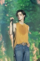 &TEAM、韓国音楽フェス『Weverse Con Festival』でヘッドライナー　野外会場でトリ飾る 