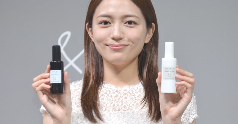 川口春奈、柔らかな髪質キープの秘訣明かす 透明感あふれるナチュラルメイクで登場
