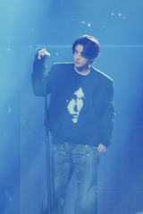 �wWeverse con Festival�x���wWeverse con�x1���ڂɓo�ꂵ��ENHYPEN�EJAKE(C)2025 Weverse Con Festival 