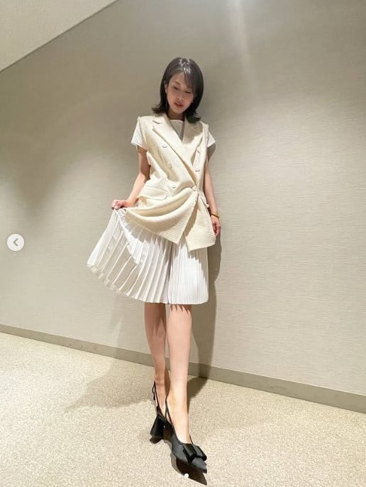 画像・写真 | 40歳・加藤綾子、スラリ美脚を惜しげなく披露 ファン絶賛