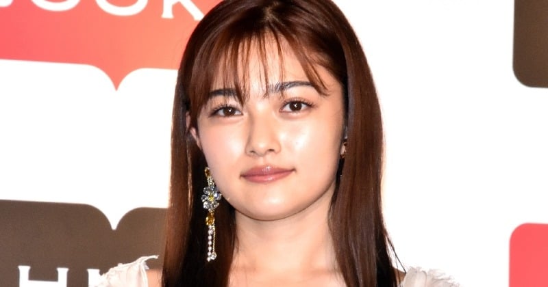 井上咲楽、整理整頓された自宅の“本棚”を紹介「飾らない日常が素敵です」