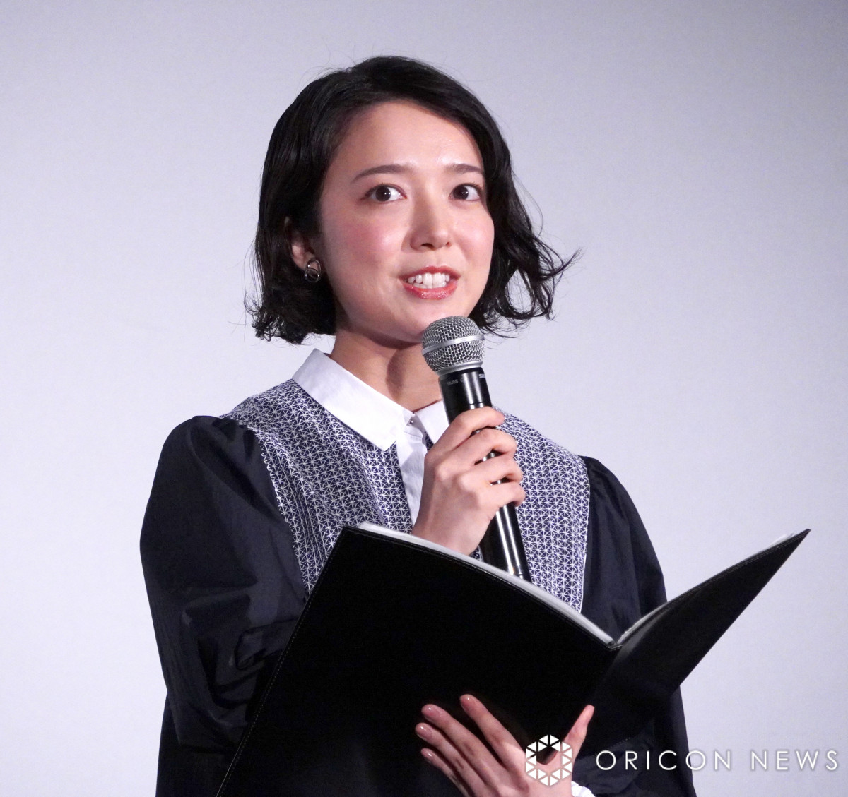 上白石萌音 