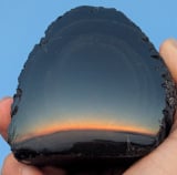 画像・写真 | 「めちゃくちゃ素敵」黒曜石に映った美しすぎる景色に173