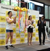 �u�v���~�A���E�A�E�g���b�g���{�㗤25���NPR�C�x���g�v�ɓo�d����(������)�Ȃ���܂���ɌN�ANiki�A�R�ݐ��I�В� (C)ORICON NewS inc. 