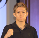 7�E27�w��RIZIN.4�x�ŃJ���V���K�E�_�E�g�x�b�N�Ƒΐ킷��H�����^ �iC�jORICON NewS inc. 