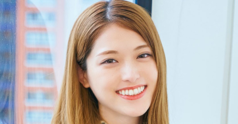 松村沙友理、“年下彼氏”とディナーショット「かっこいいー」「ナチュラルな空気感がすごく素敵」