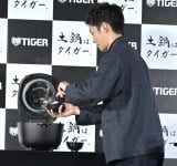 �w�u�y��́A�^�C�K�[�B�v�V���i���\��x�ɏo�Ȃ������Ⓧ��(C)ORICON NewS inc. 