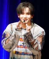 �uDebut Single SHOWCASE�w�����z (The Blue Sun)�x�v���J�Â���aoen�E��v(GAKU) (C)ORICON NewS inc. 