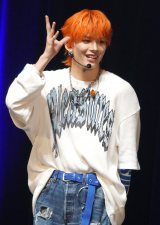 �uDebut Single SHOWCASE�w�����z (The Blue Sun)�x�v���J�Â���aoen�E����(KYOSUKE) (C)ORICON NewS inc. 