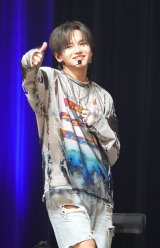 uDebut Single SHOWCASEwz (The Blue Sun)xvJÂaoenEv(GAKU)(C)ORICON NewS inc. 