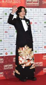 �a�~�m�̓����I�ȑ����œo�ꂵ�����J�u �iC�jORICON NewS inc. 