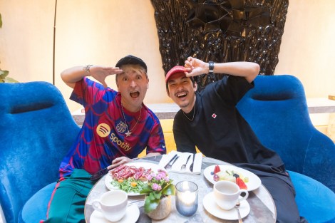 �w����Ȃ�v���|�[�Y via �X�y�C���x��4�b���P�C�S���^�J�~�c�iC�jAbemaTV, Inc. 