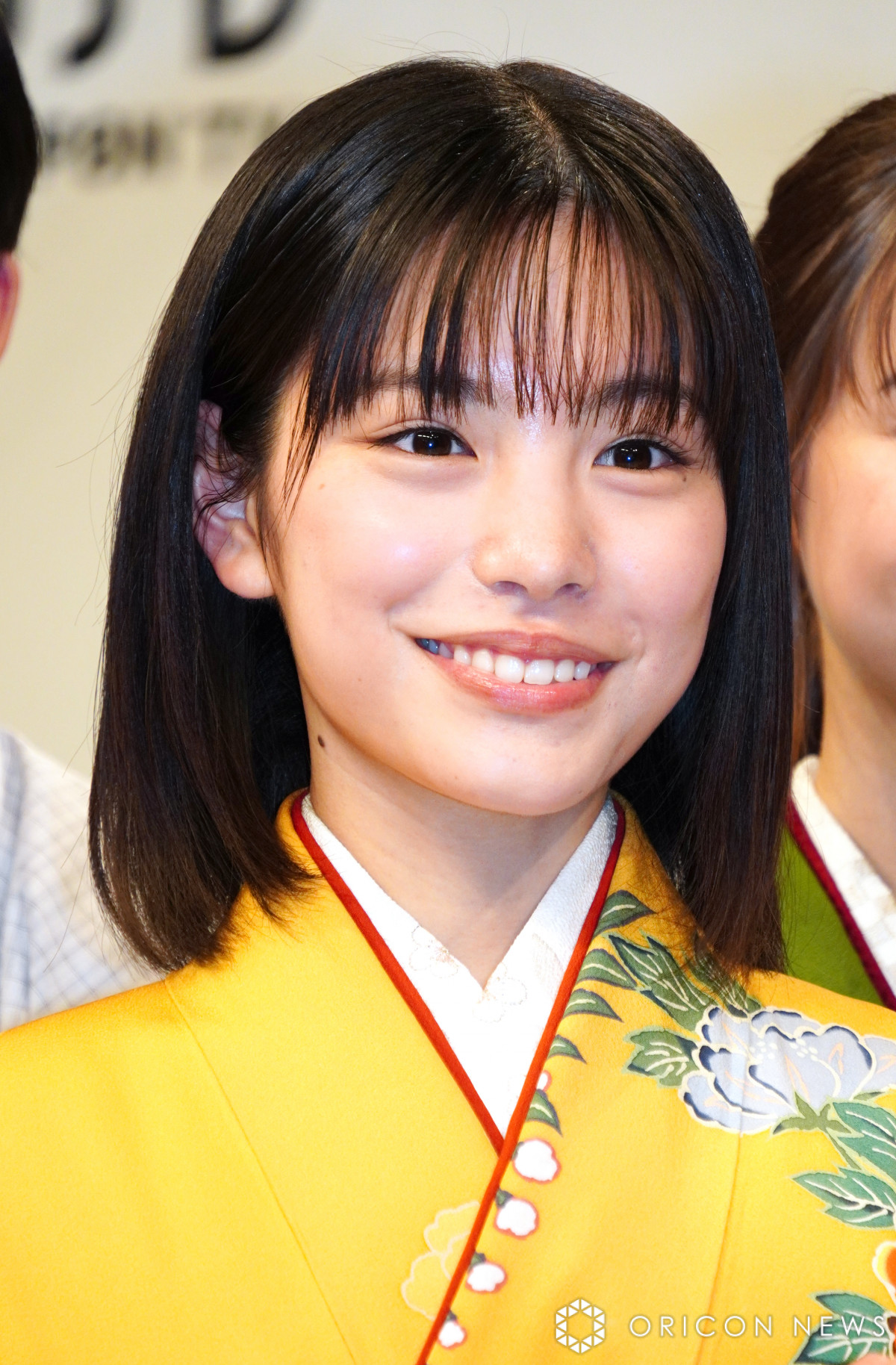 ドラマ版『ちはやふる』主演・當真あみ、上白石萌音からのプレゼント