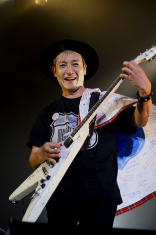 �w50�΋L�O���C�u�g50th!!�h�x�̖͗l�iC�j�ߓ��G�� 