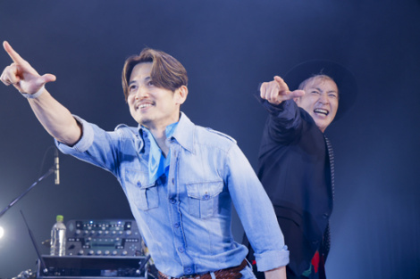 �w50�΋L�O���C�u�g50th!!�h�x�̖͗l�iC�j�ߓ��G�� 