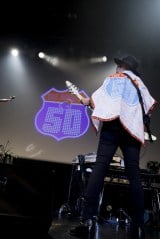 �w50�΋L�O���C�u�g50th!!�h�x�̖͗l�iC�j�ߓ��G�� 