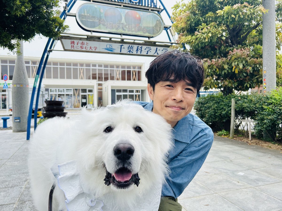 井ノ原快彦、ドラマロケ地を約30年ぶり再訪 “大物ミュージシャン”との