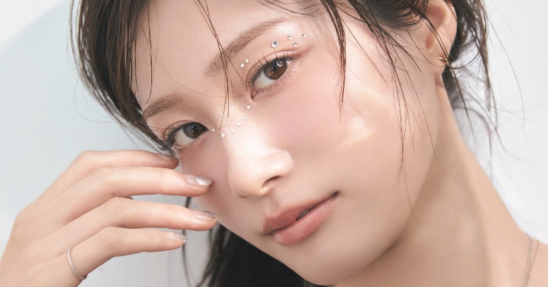 めるる・生見愛瑠、涼やか＆透明感の美肌見せつけ 『CanCam』表紙に