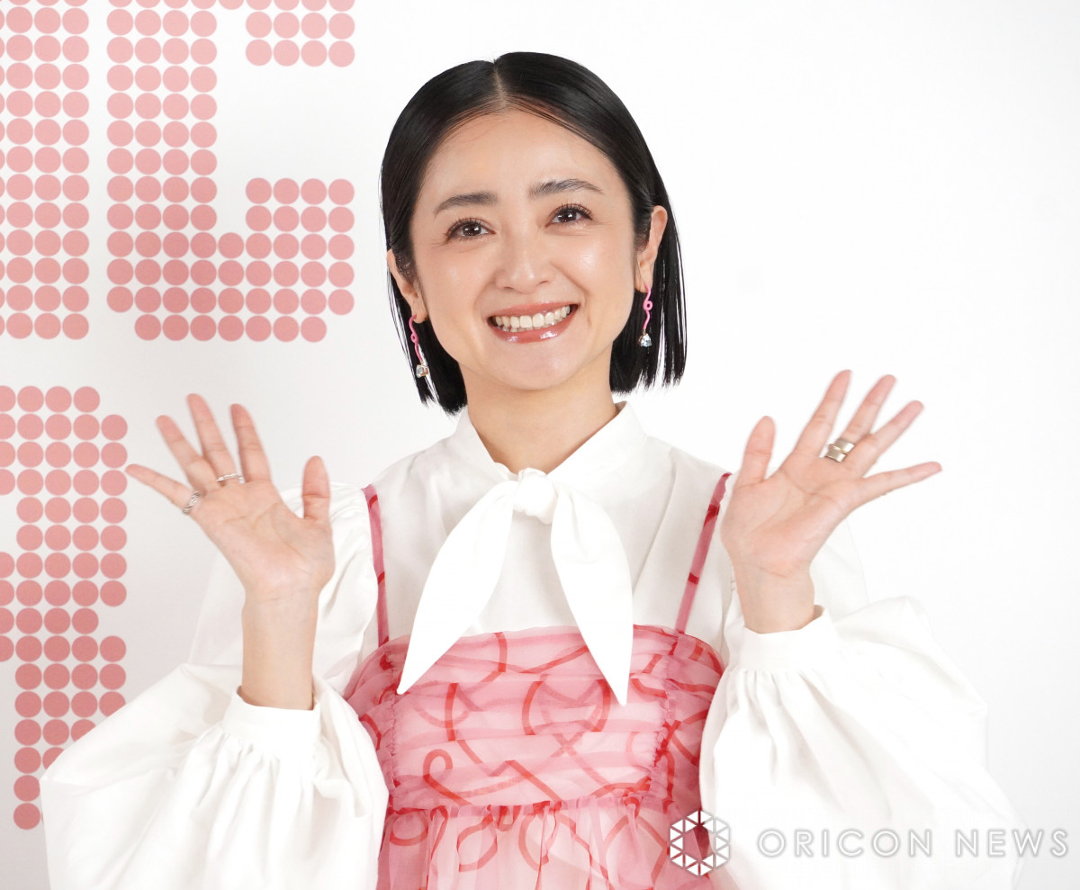 ・安達祐実さん ・特大ポスター ◆非売品◆ 2025年最新】Yahoo!オークション -安達祐実 ポスター