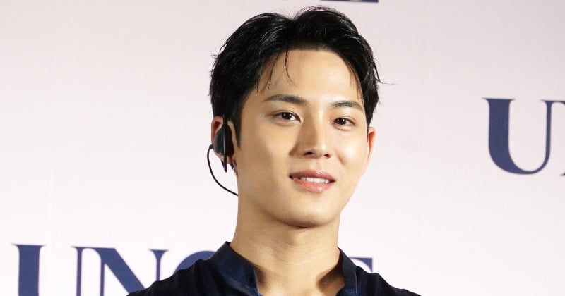 SEVENTEEN・ミンギュ、ヘアケアルーティン紹介 不安げな表情チラリ