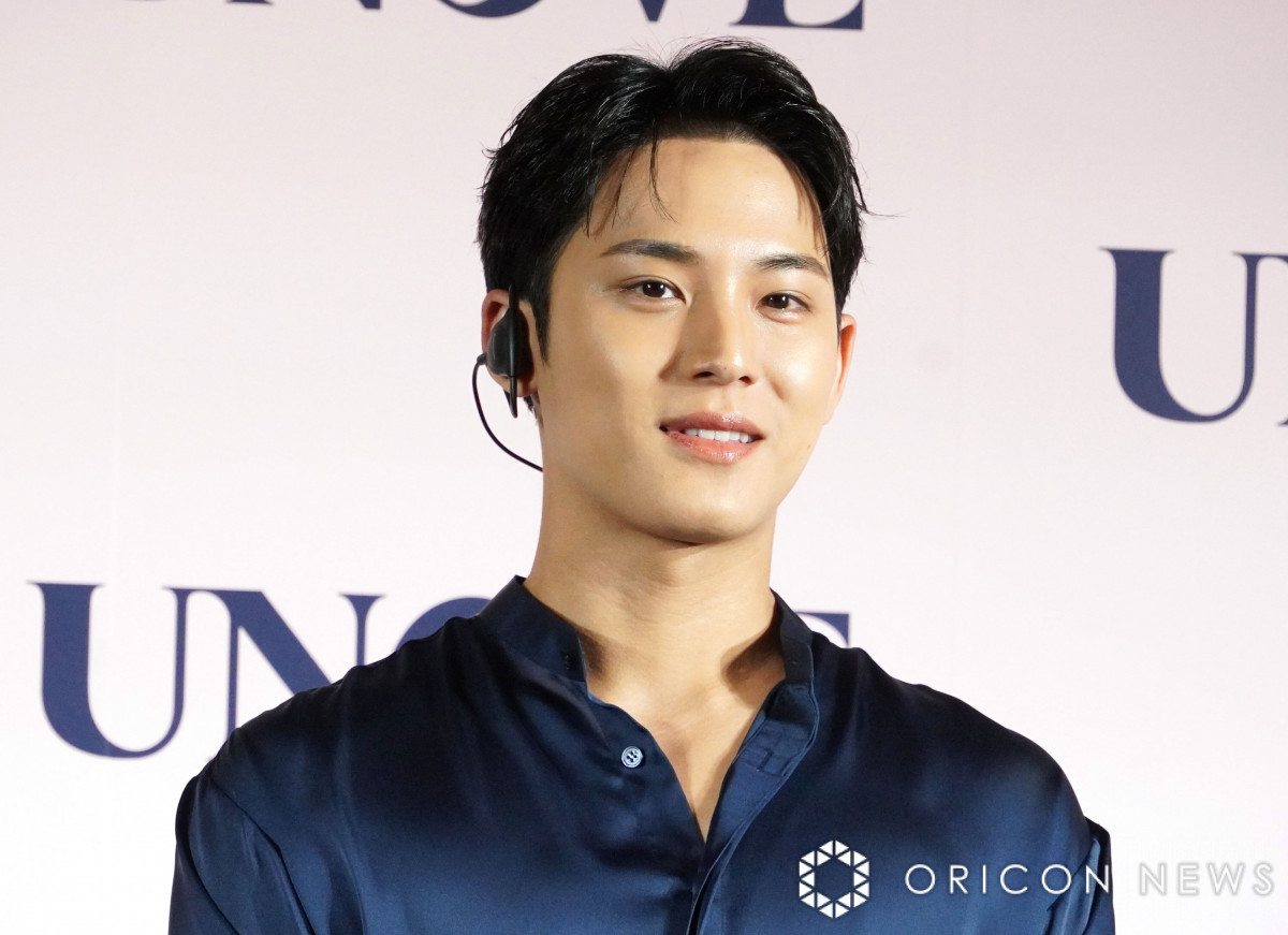 SEVENTEEN・ミンギュ、ヘアケアルーティン紹介 不安げな表情チラリ