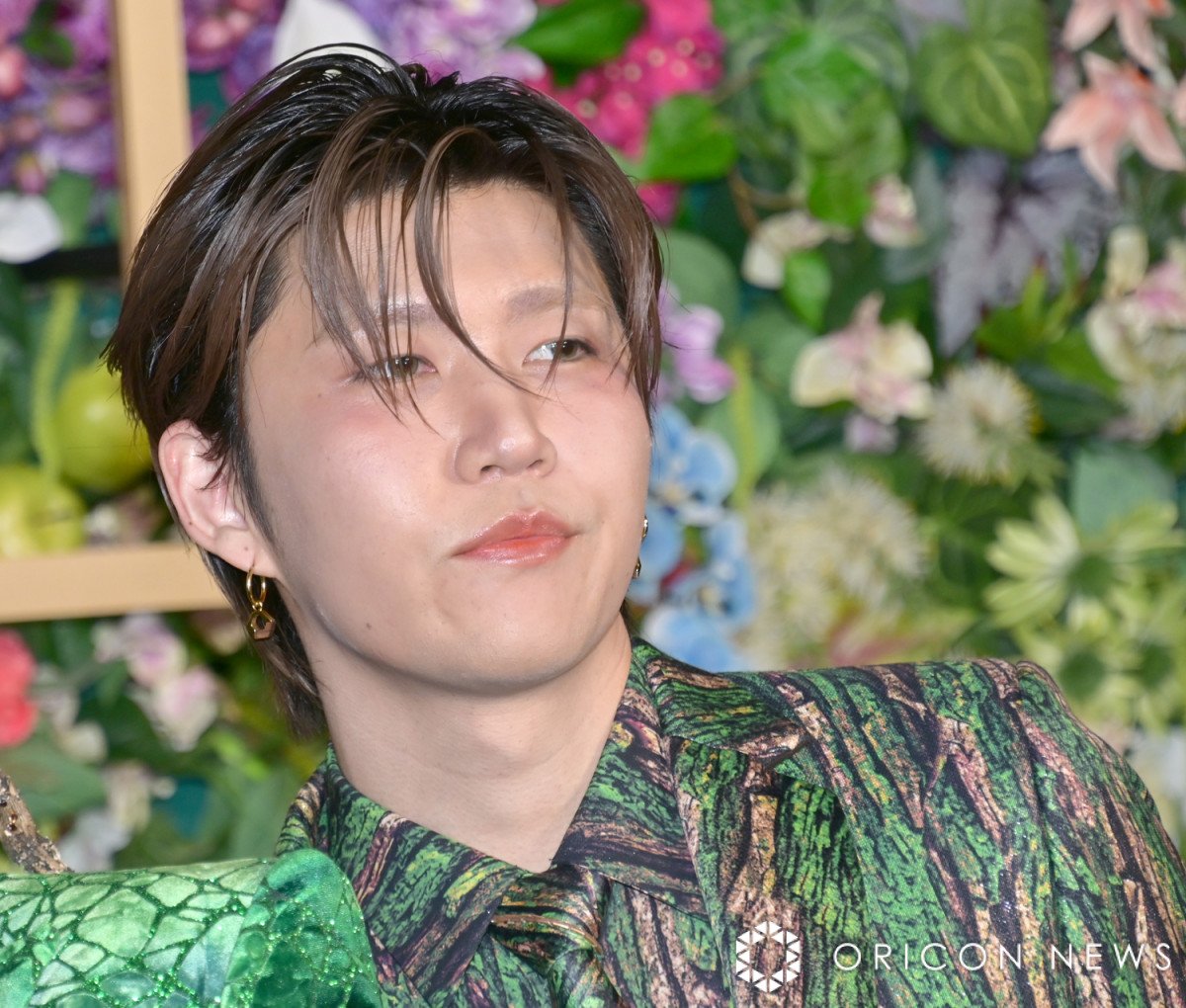 wCEREMONYxJ[ybgɓoꂵMrs. GREEN APPLEEl(C)ORICON NewS inc. 