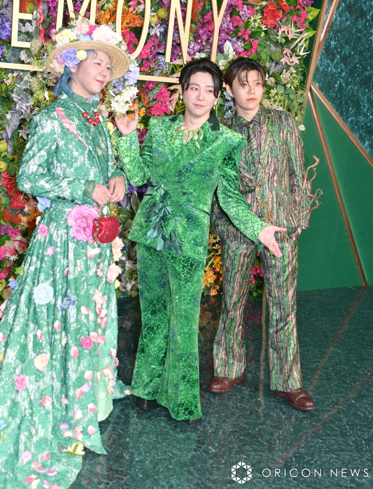 ミセス The White Loungeレアカード 大森元貴.若井滉斗.藤澤涼架 Amazon.co.jp: Mrs. GREEN APPLE ミセスグリーンアップル