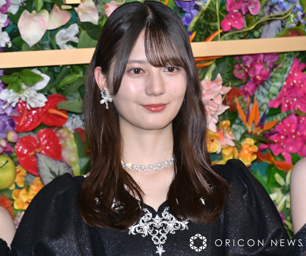 画像・写真 | 日向坂46、シックな黒の大人ドレスで圧巻の“美